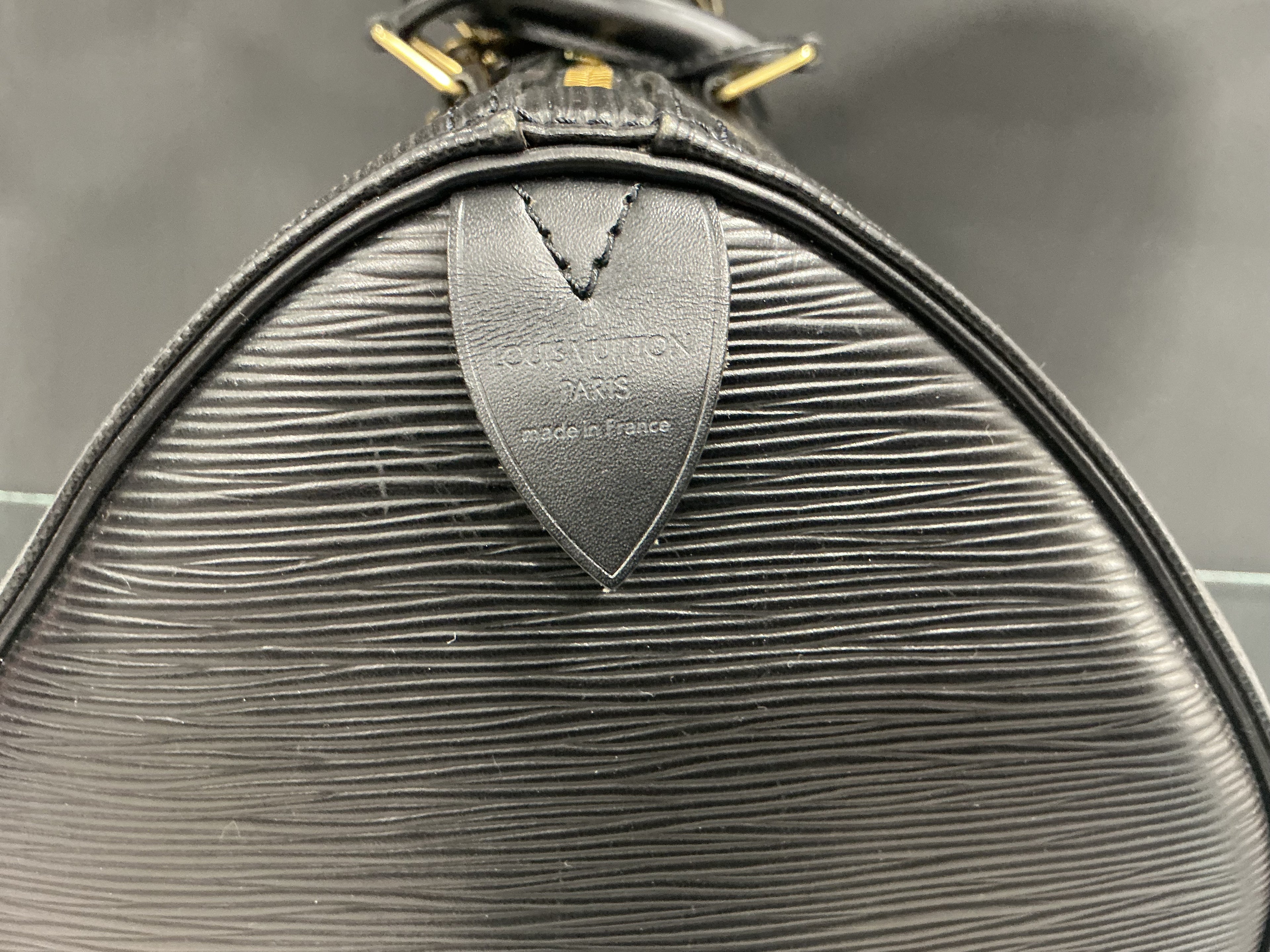 Borsa da Viaggio Louis Vuitton Keepall 50 Nera Epi Leather [Preloved]