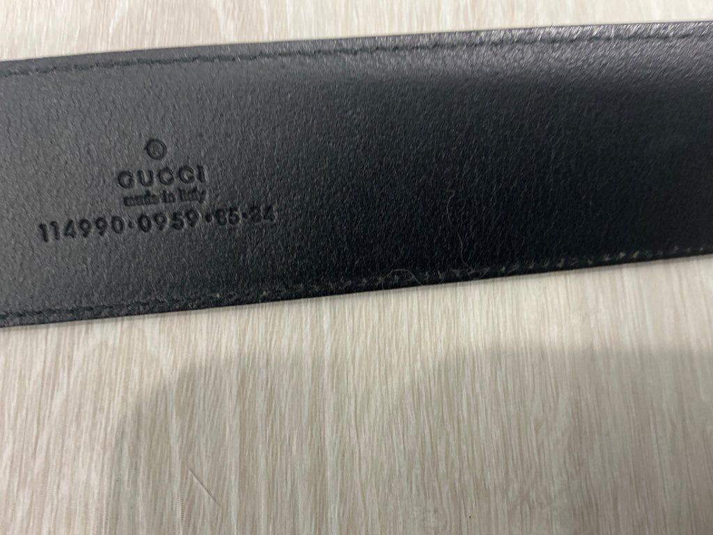 Cintura Gucci Nera con Fibbia Logo Argentata - Taglia 85cm [Preloved]