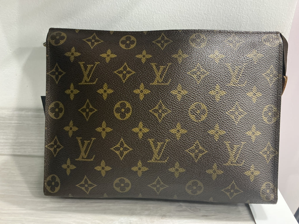 Pochette Monogram Louis Vuitton [Preloved]