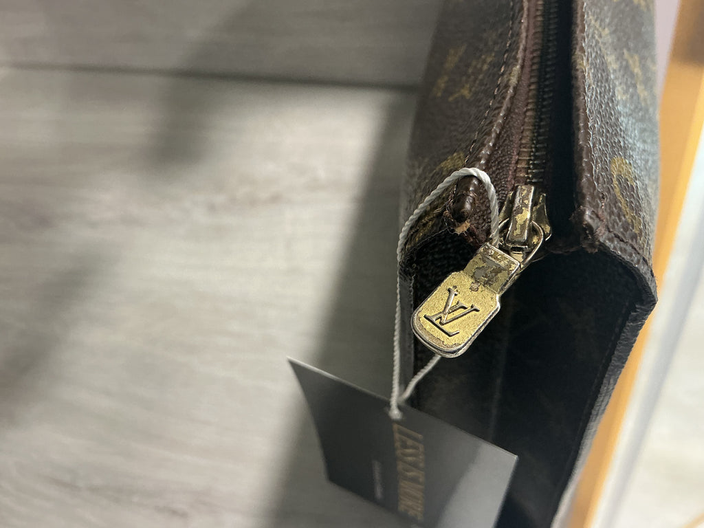 Pochette Monogram Louis Vuitton [Preloved]