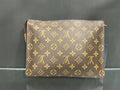 Pochette Monogram Louis Vuitton [Preloved]