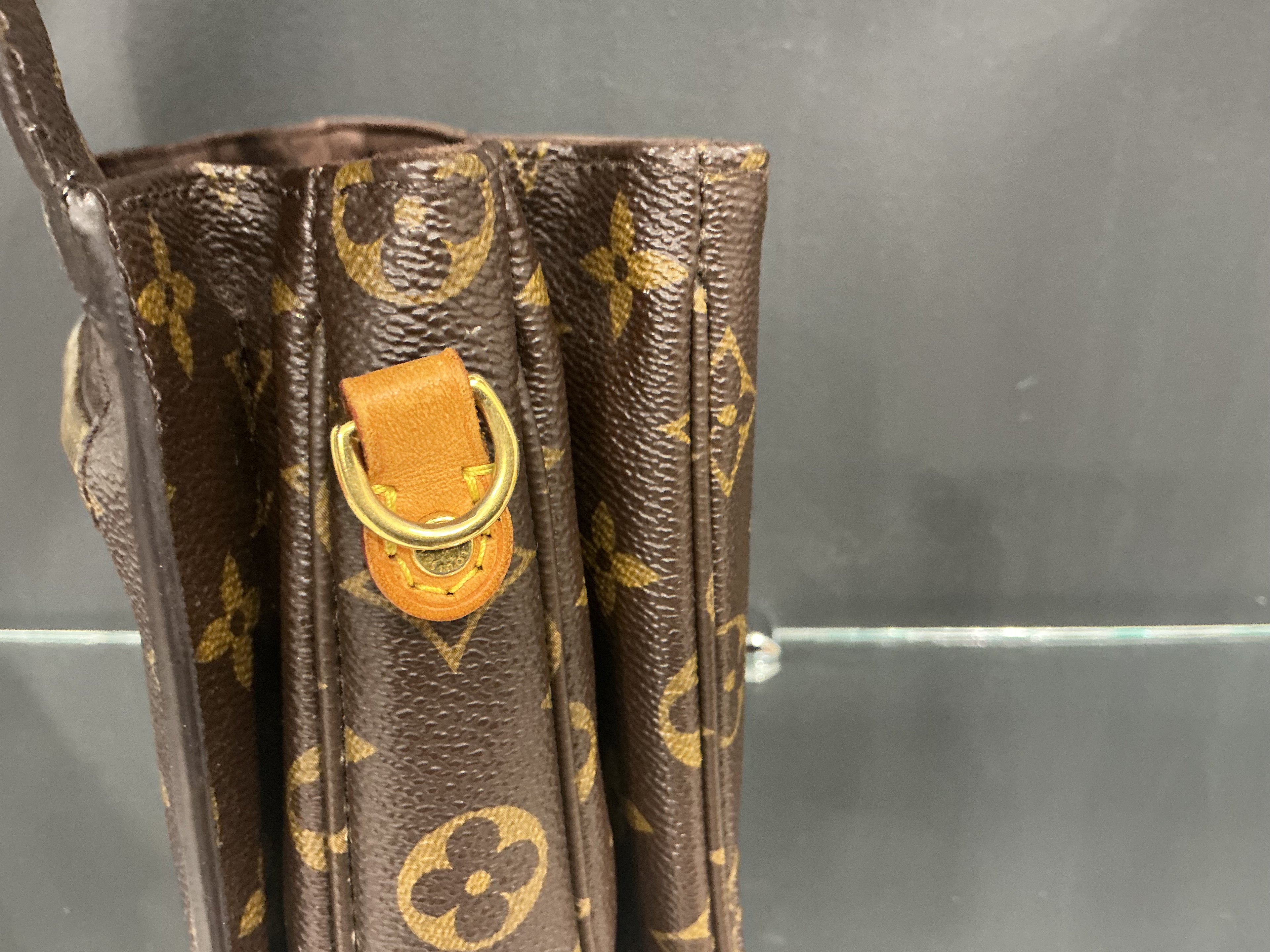 Borsa Louis Vuitton Pochette Metis Monogram [Preloved]