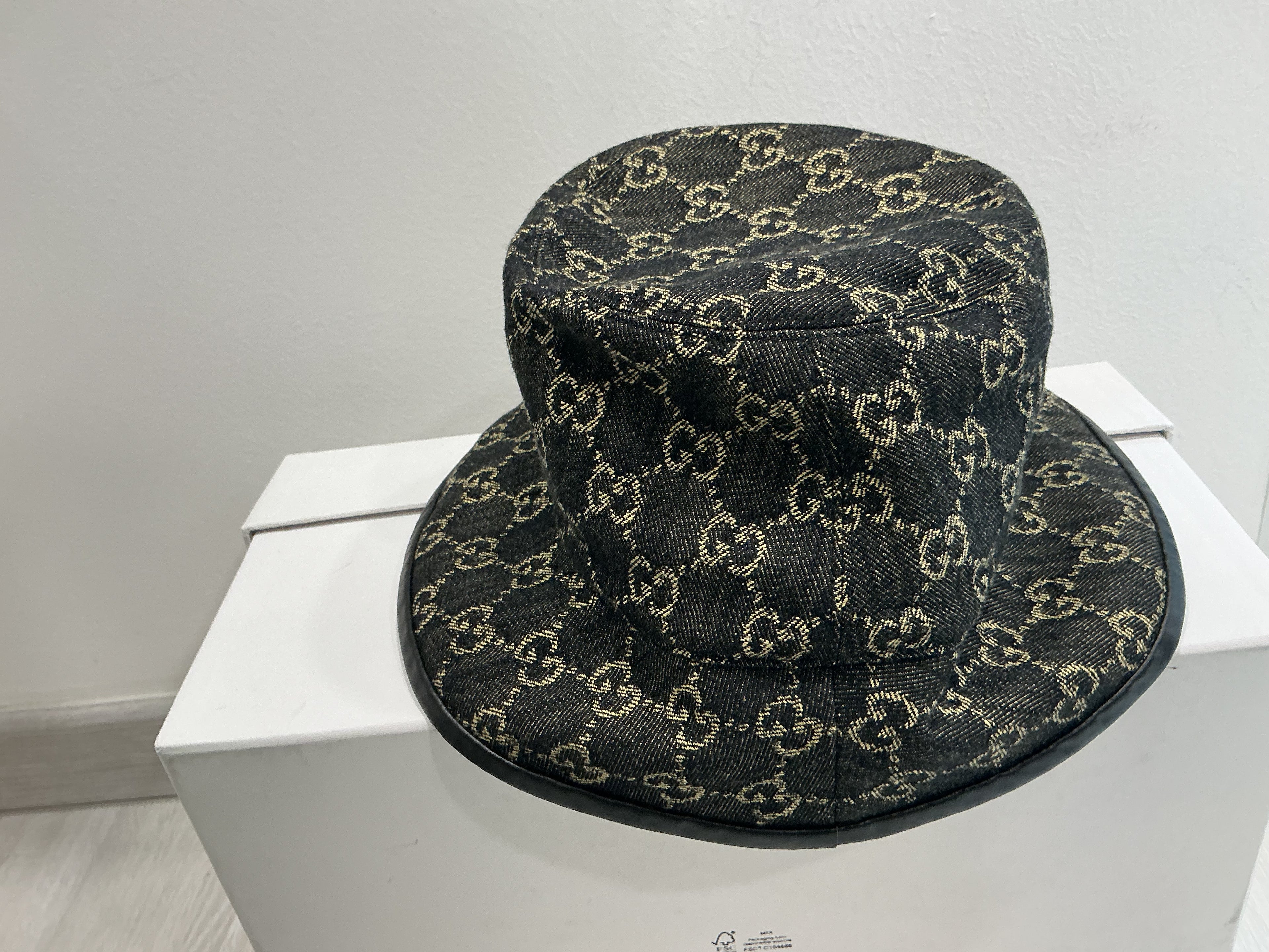 Cappello Gucci GG Monogram