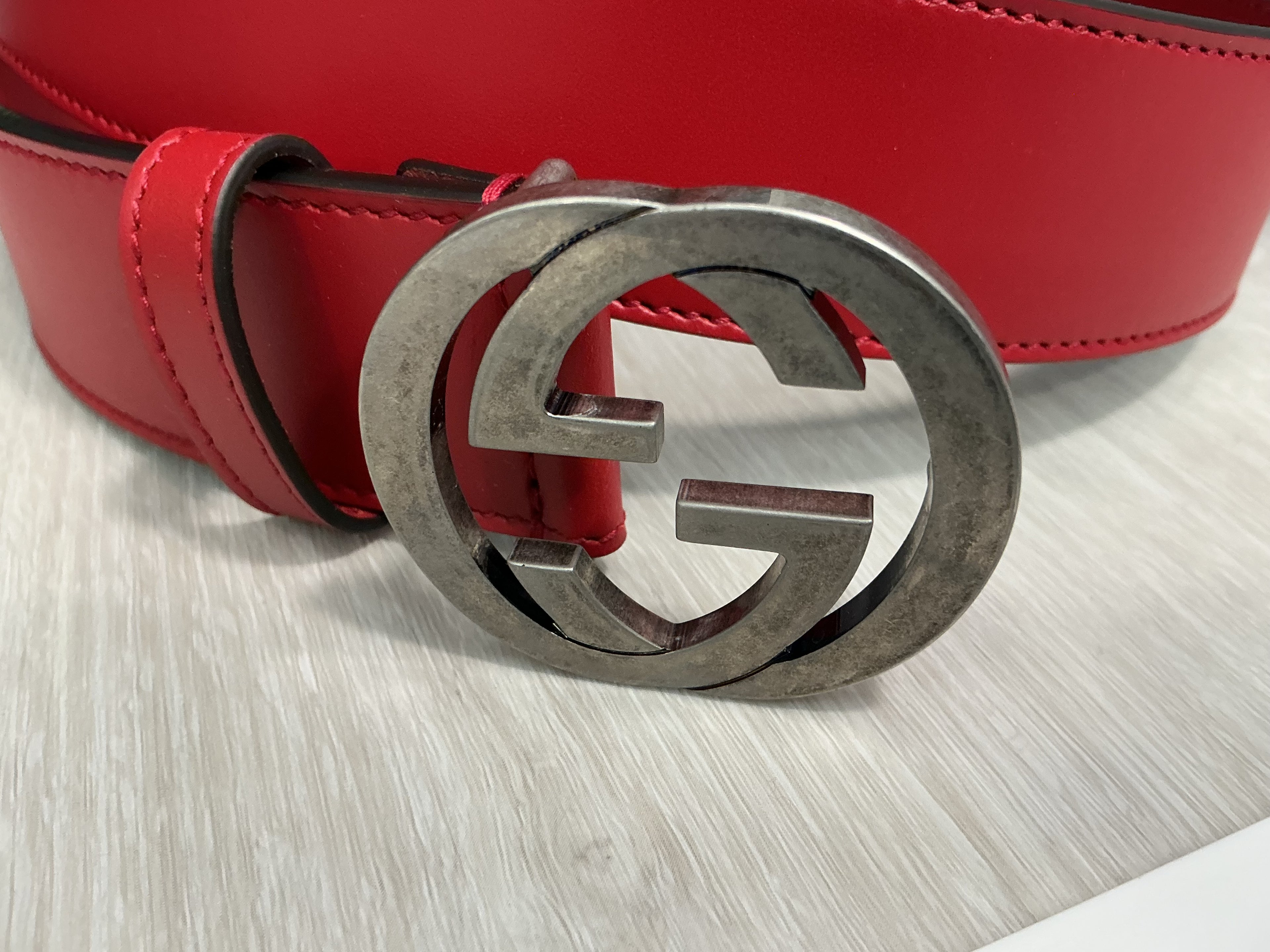 Cintura Gucci rossa in pelle