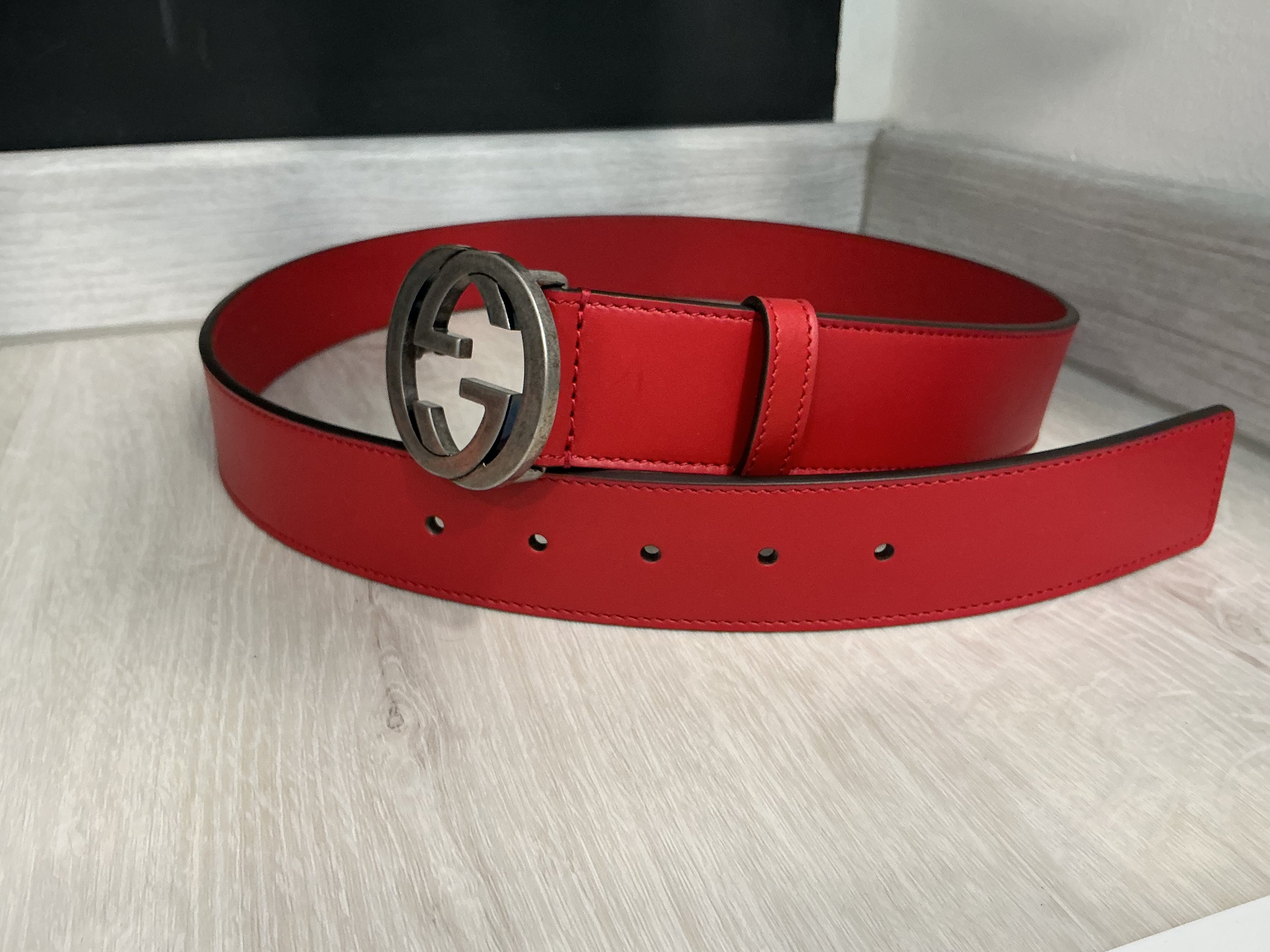 Cintura Gucci rossa in pelle