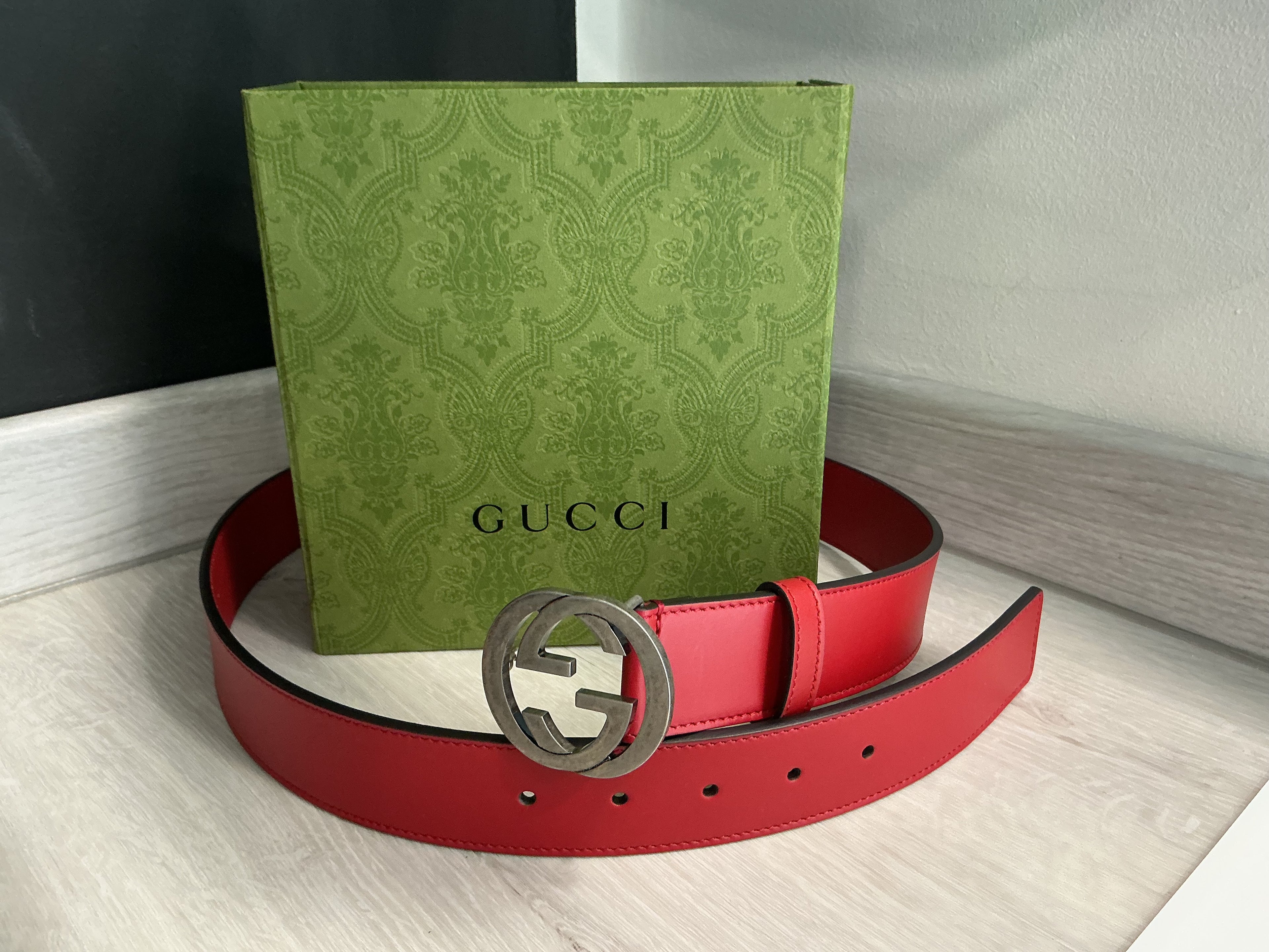 Cintura Gucci rossa in pelle