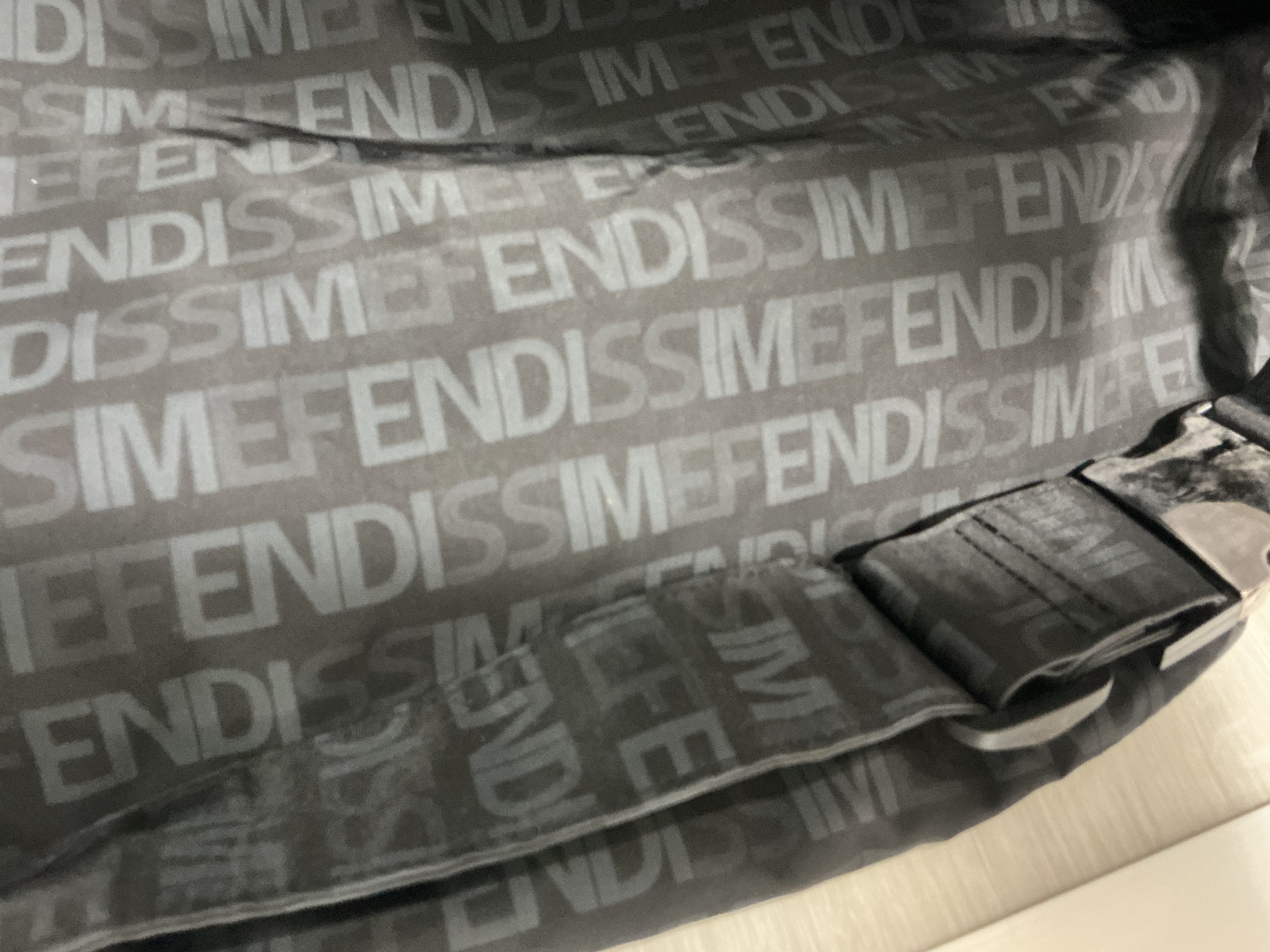 Marsupio Fendissime [Preloved]