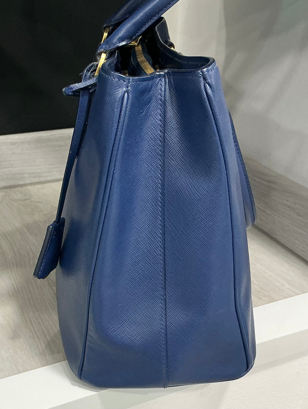 Borsa Prada Galleria in Pelle Blu con Tracolla [Preloved]
