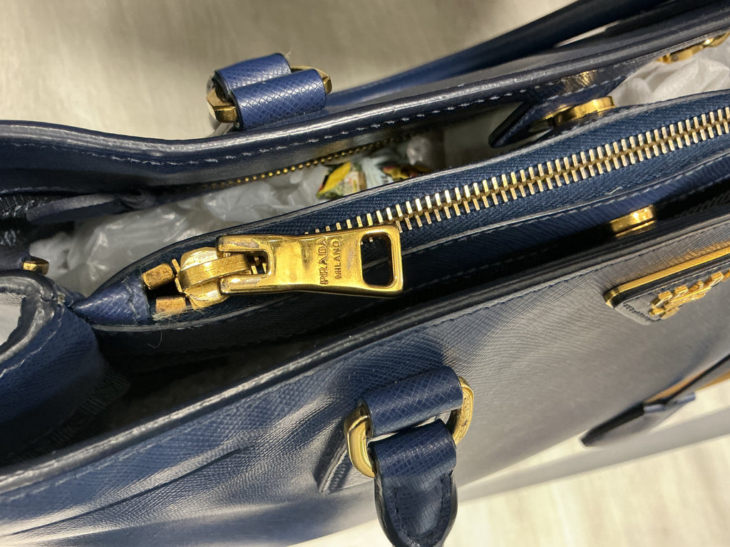Borsa Prada Galleria in Pelle Blu con Tracolla [Preloved]
