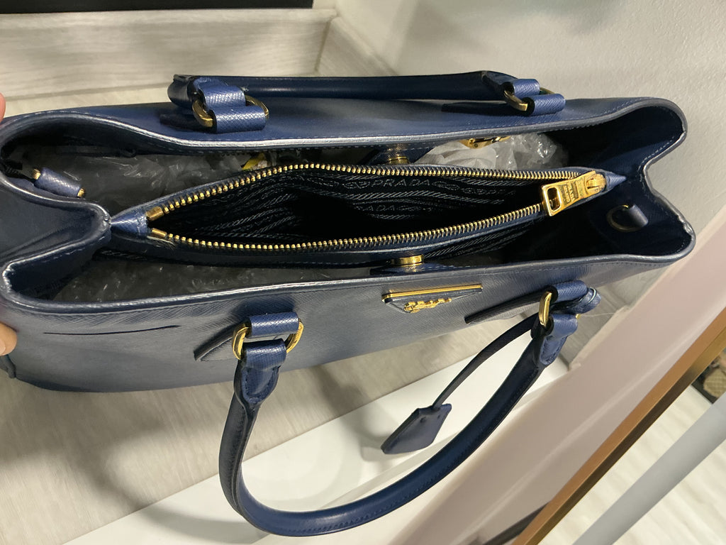 Borsa Prada Galleria in Pelle Blu con Tracolla [Preloved]
