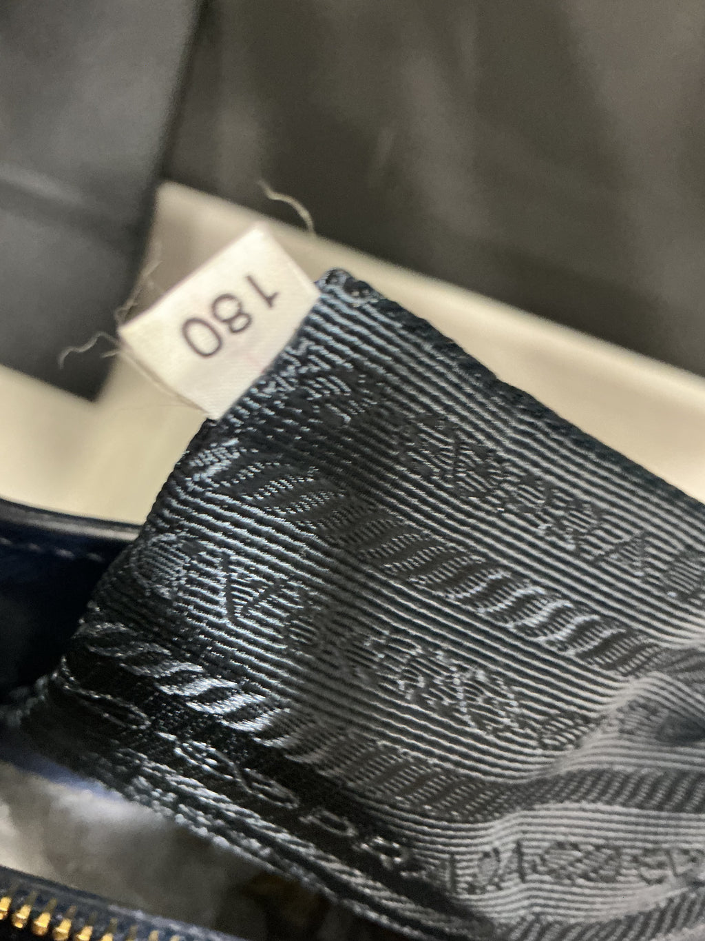 Borsa Prada Galleria in Pelle Blu con Tracolla [Preloved]