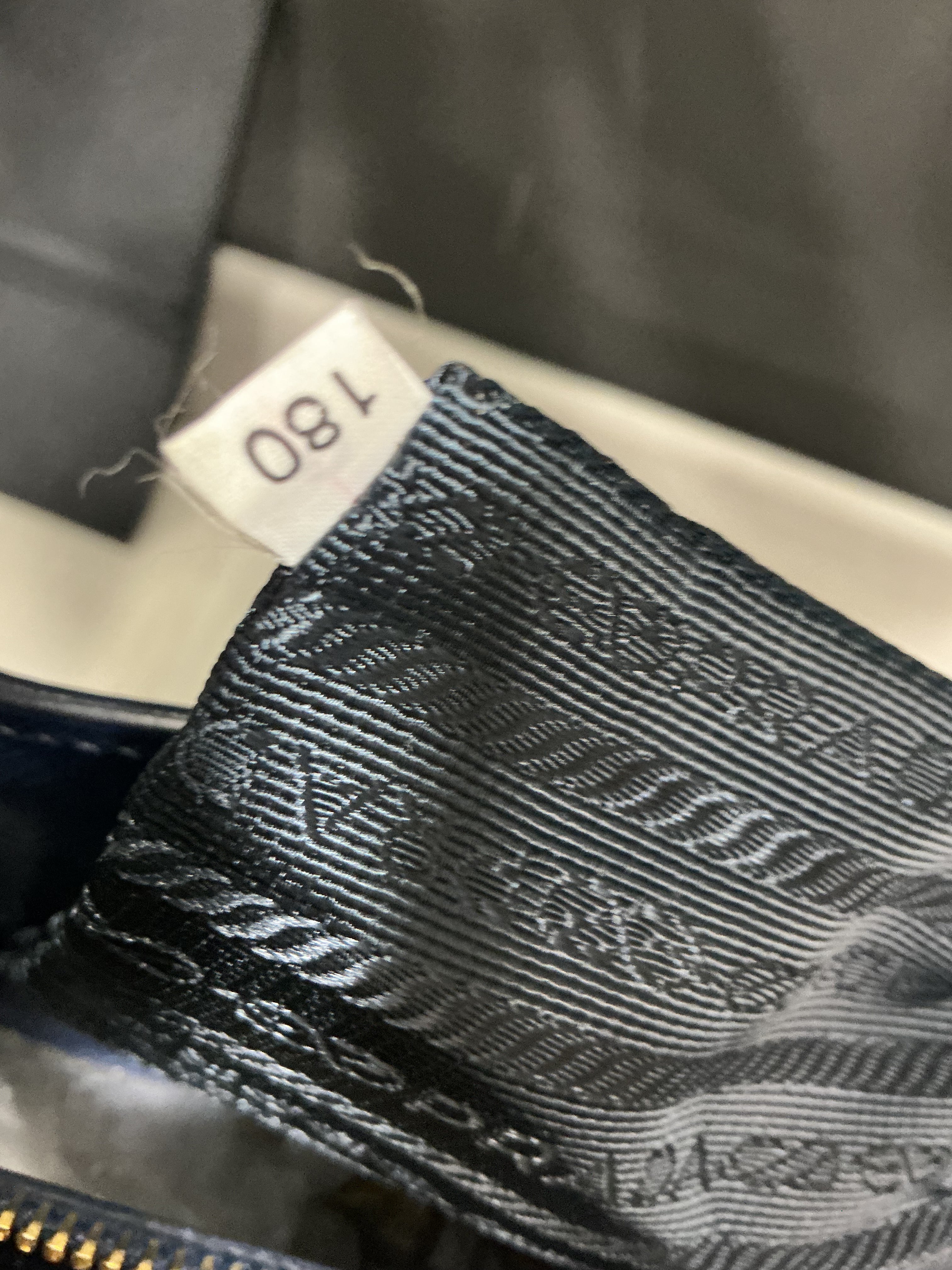 Borsa Prada Galleria in Pelle Blu con Tracolla [Preloved]