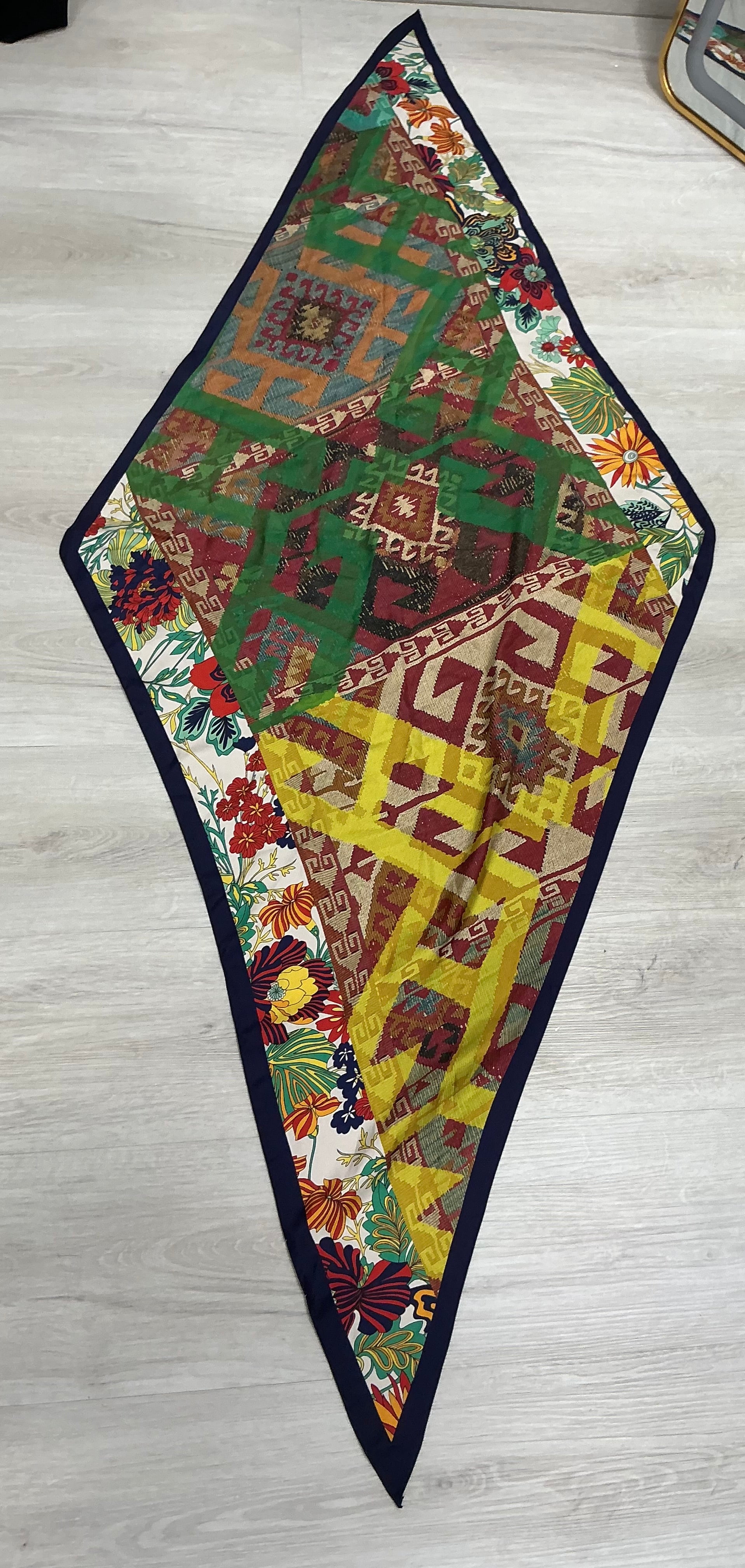 Foulard Pierre Louis Mascia in Seta