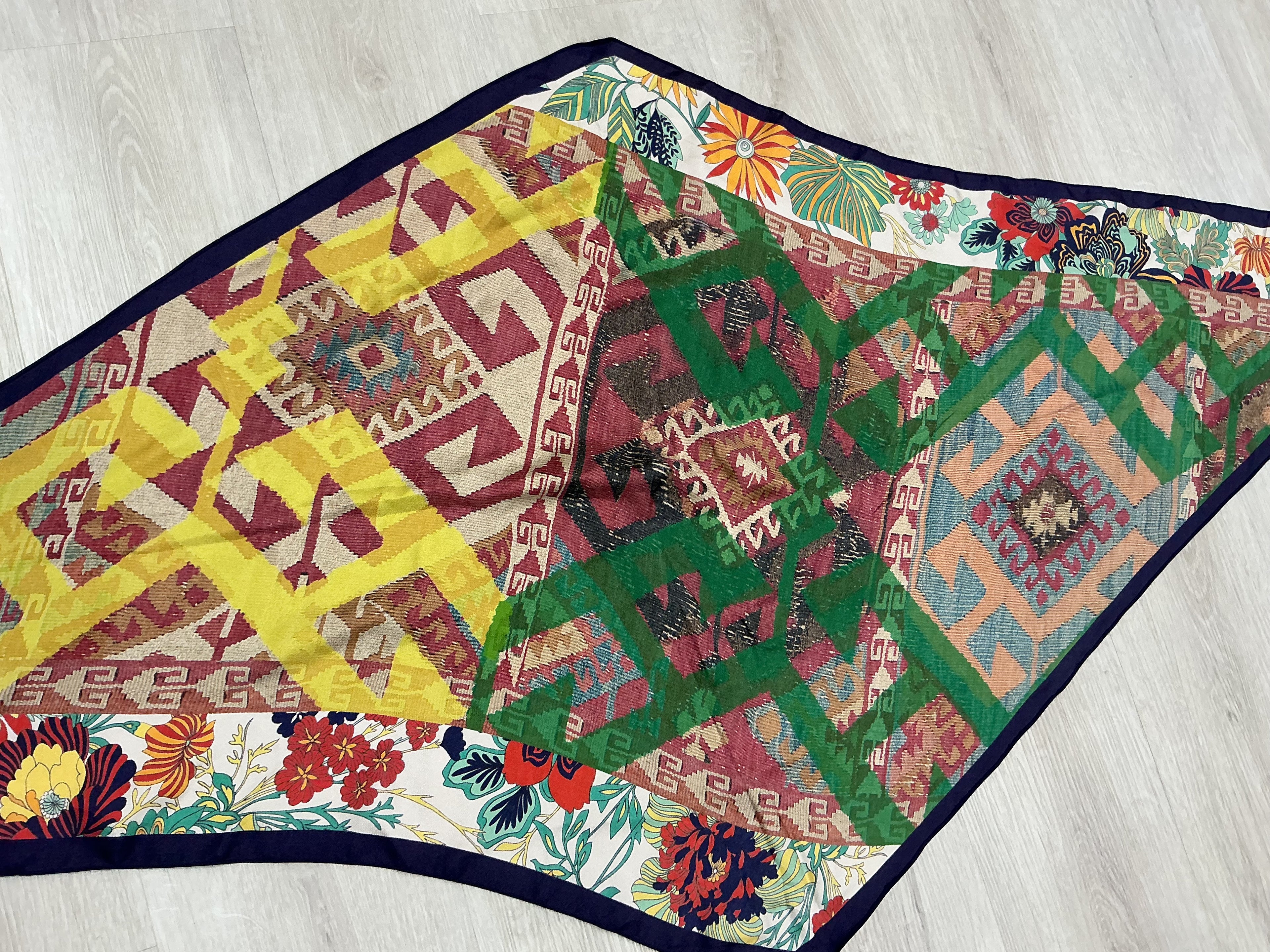 Foulard Pierre Louis Mascia in Seta