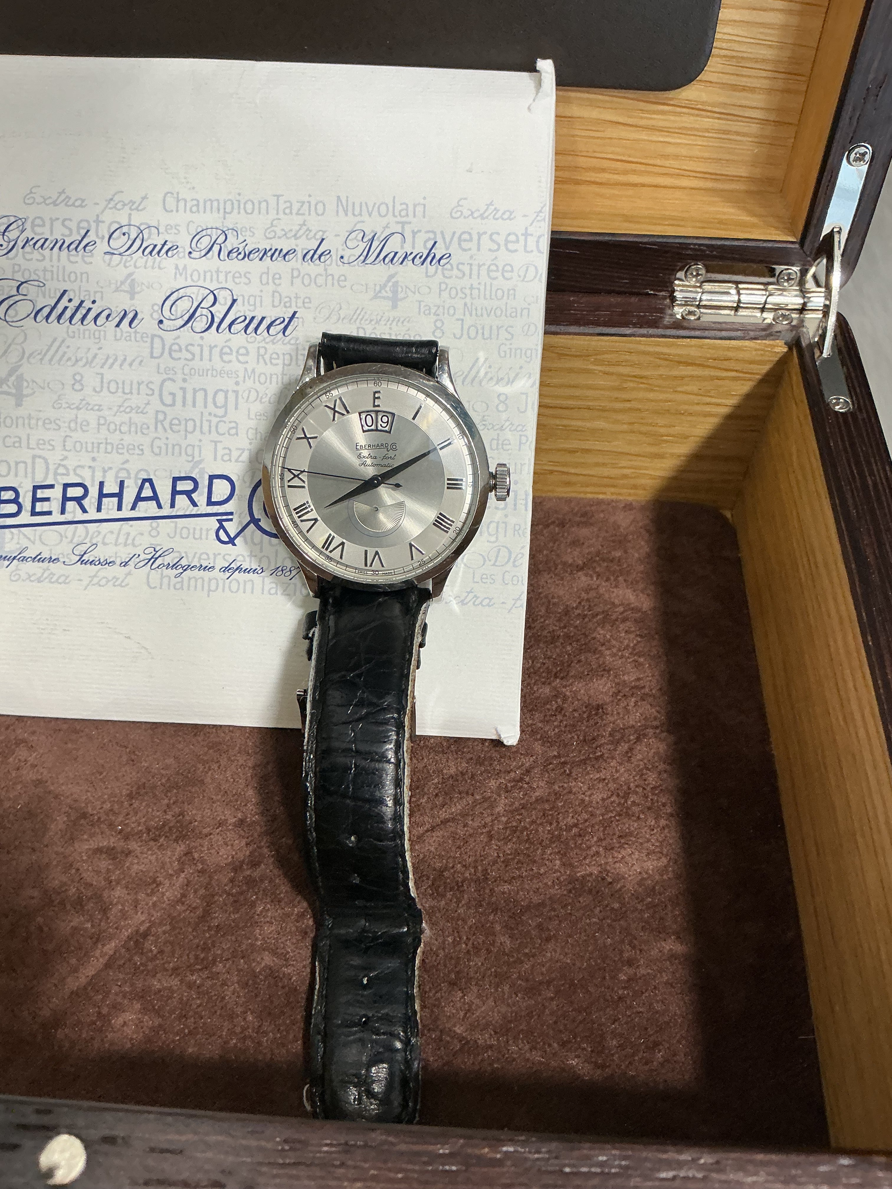 Orologio Eberhard & Co. Extra-Fort Date Réserve de Marche