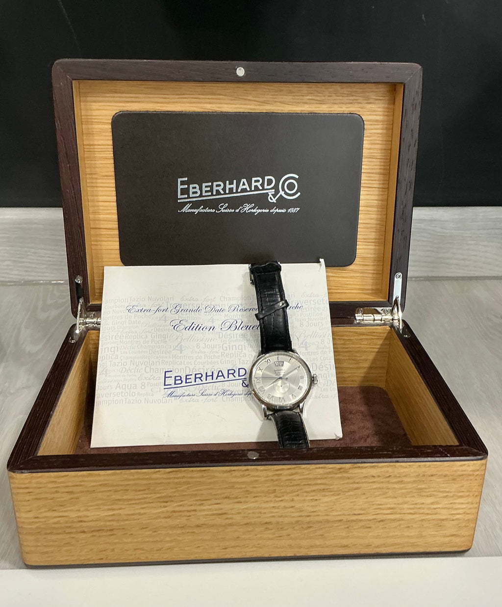 Orologio Eberhard & Co. Extra-Fort Date Réserve de Marche