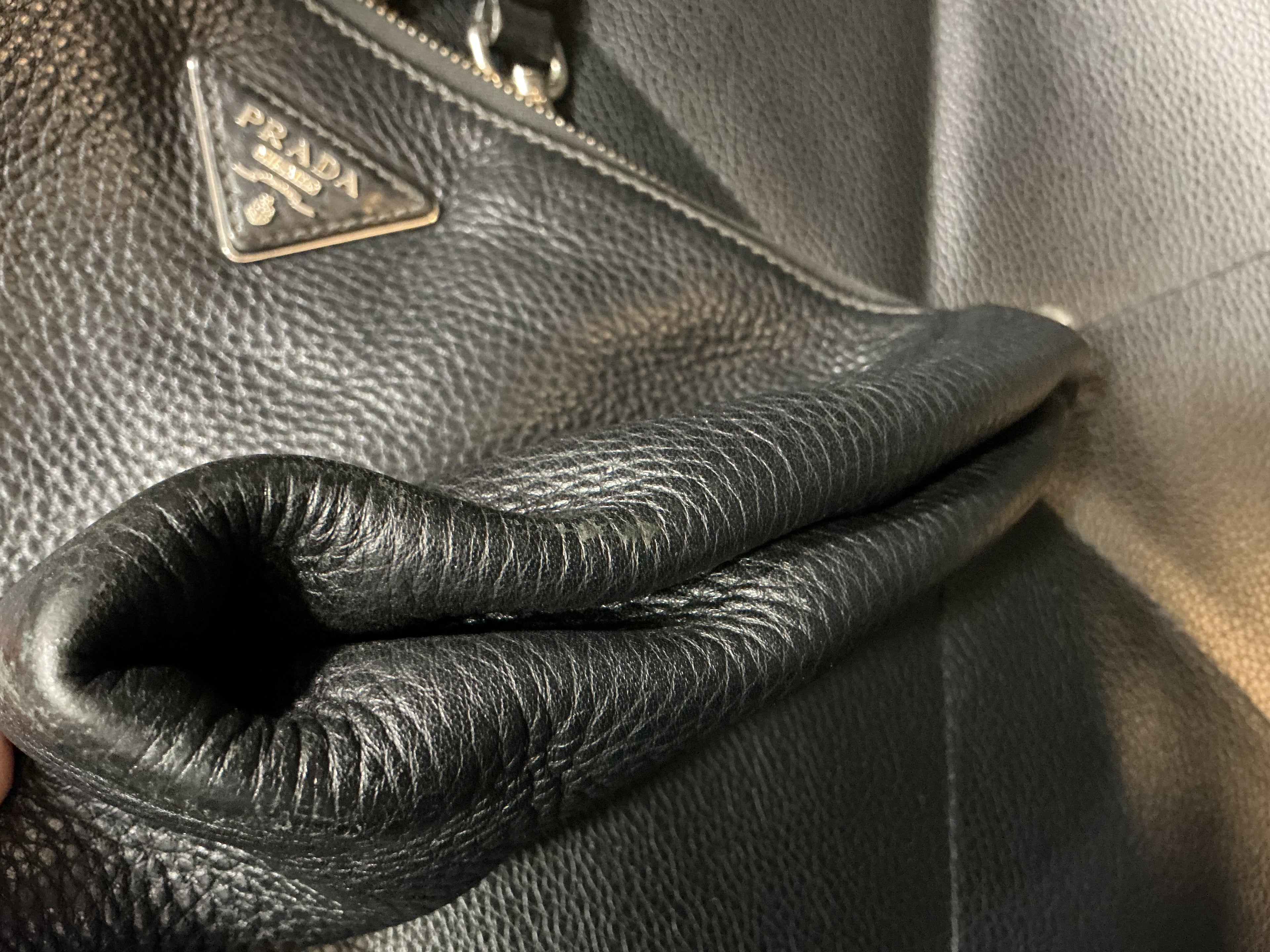 Borsa a Tracolla Prada Pelle Nera [Preloved]