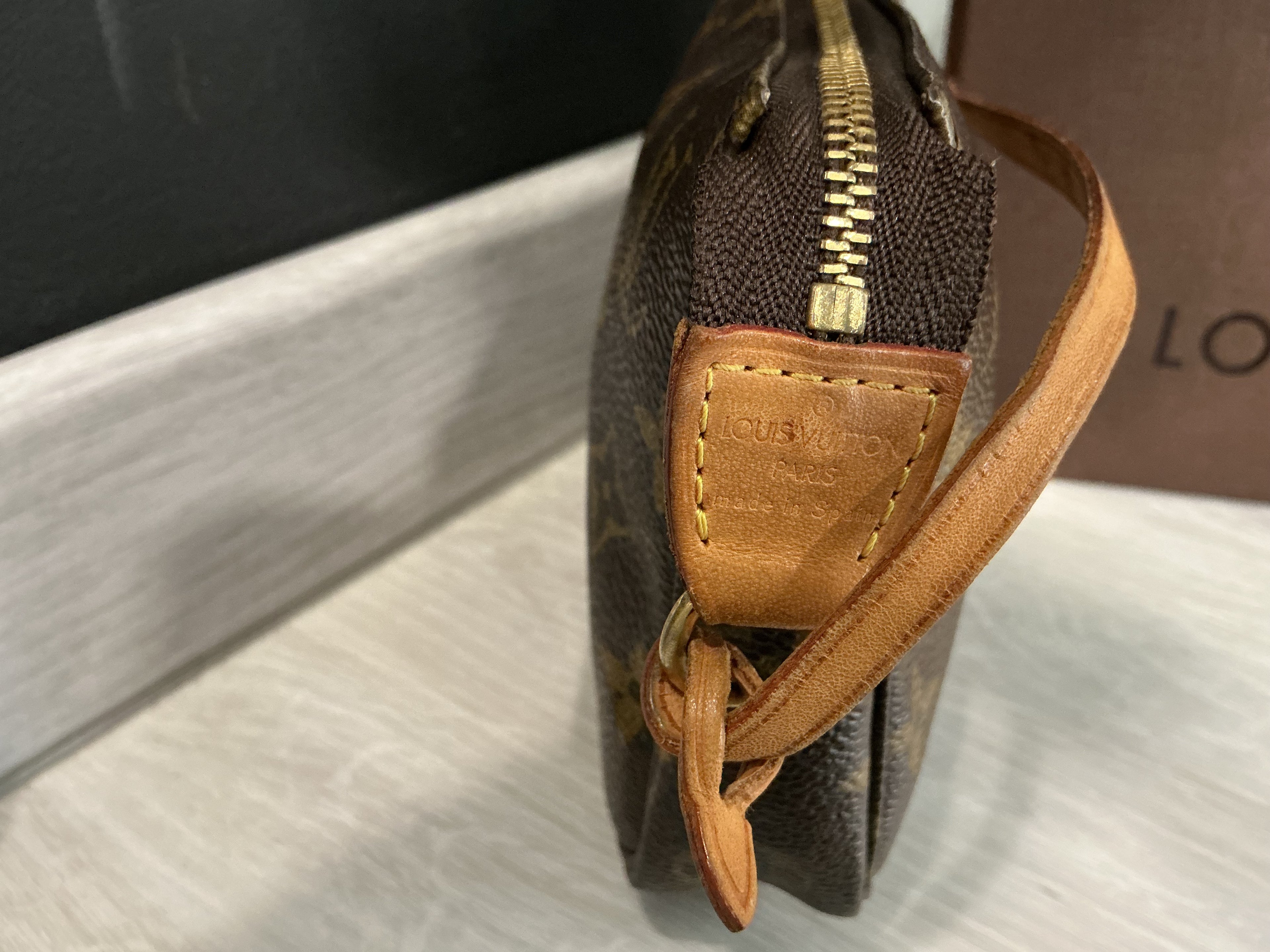 Borsa Louis Vuitton Pochette Accessoires Monogram [Preloved]
