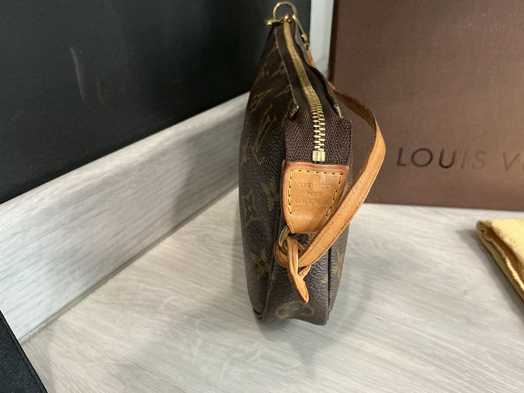 Borsa Louis Vuitton Pochette Accessoires Monogram [Preloved]