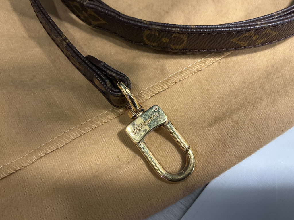 Pochette Accessoires Louis Vuitton [Preloved]