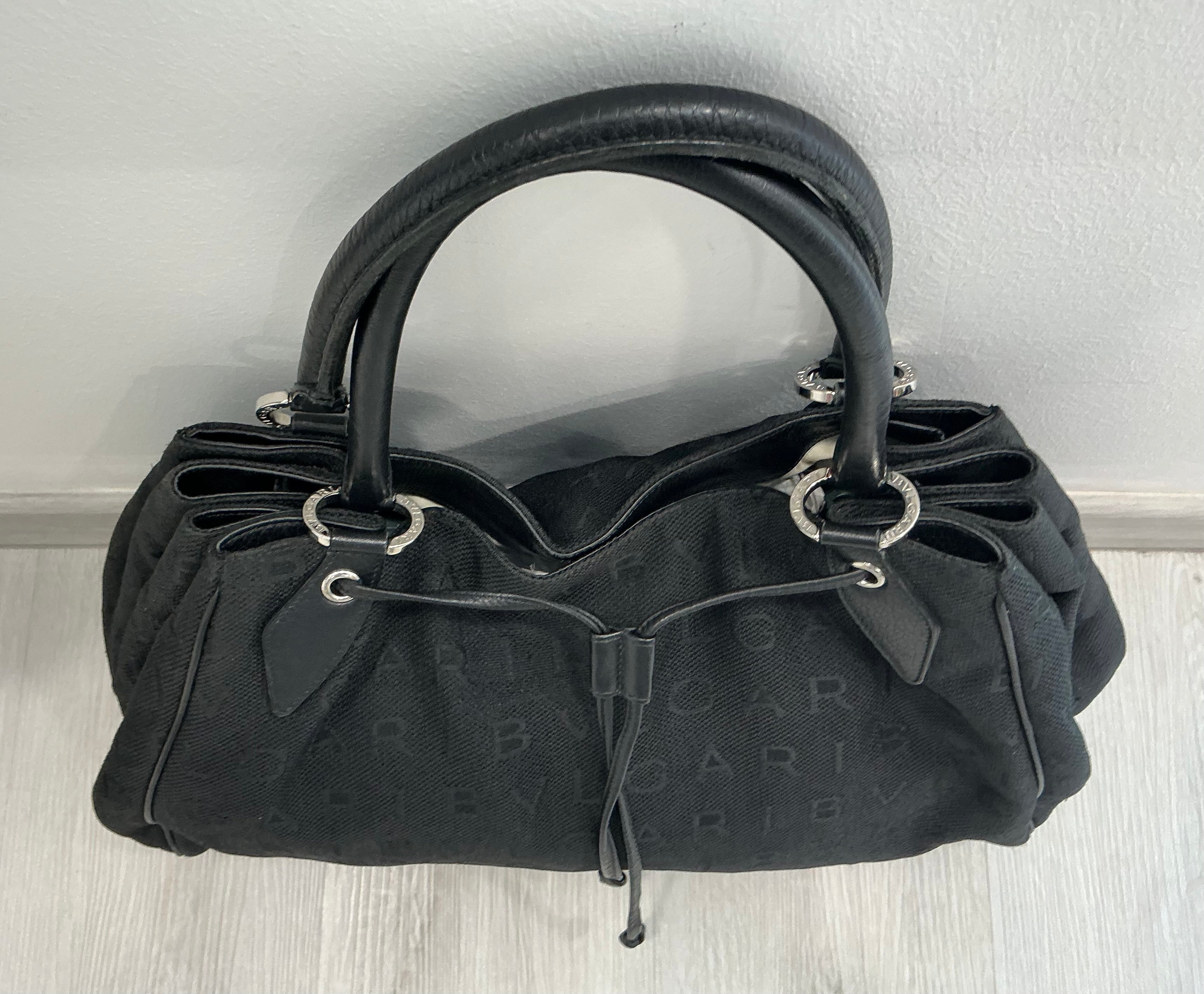 Borsa Bulgari Chandra in Tela Nera — Preloved