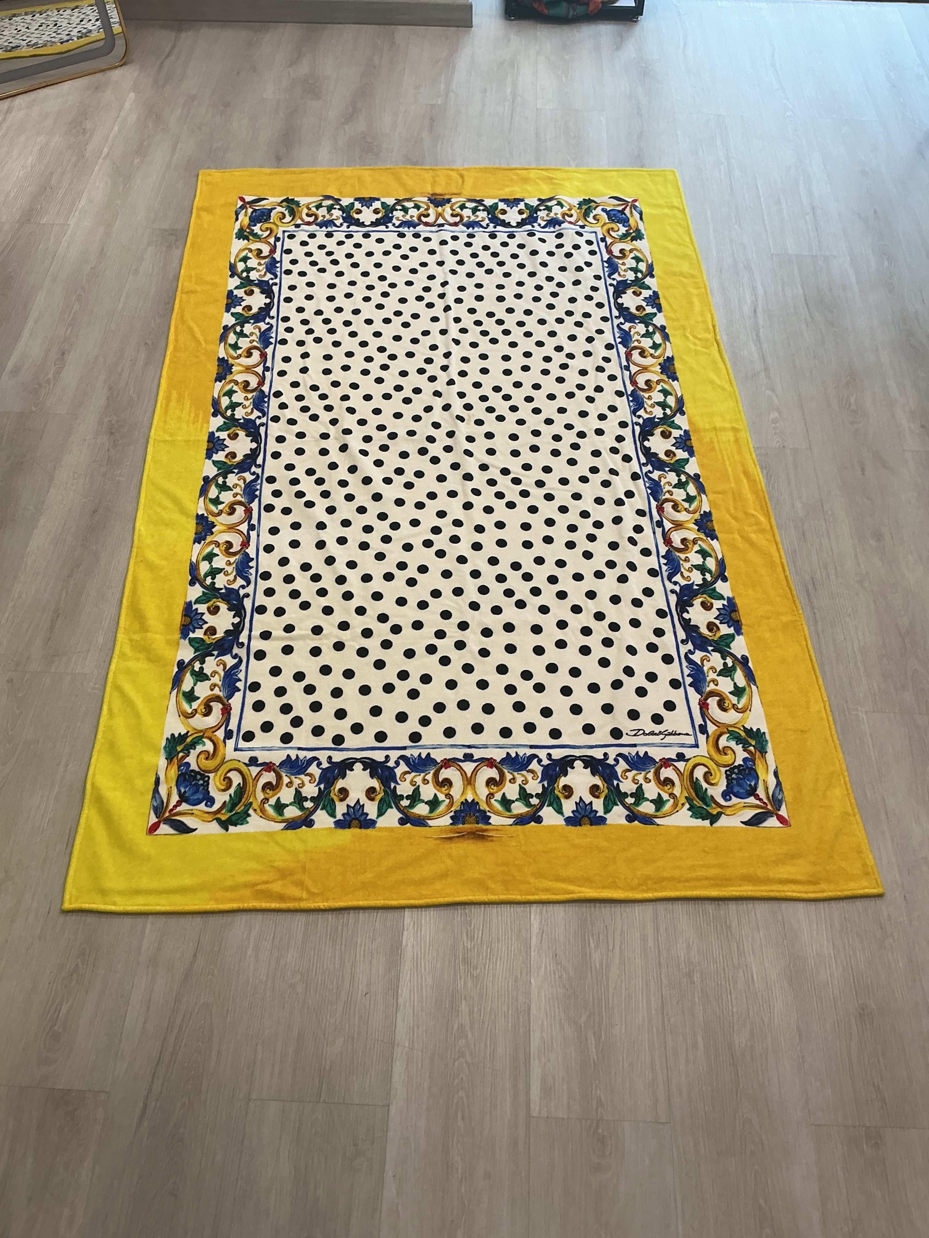 Telo Mare Maxi Dolce & Gabbana – Maioliche Siciliane