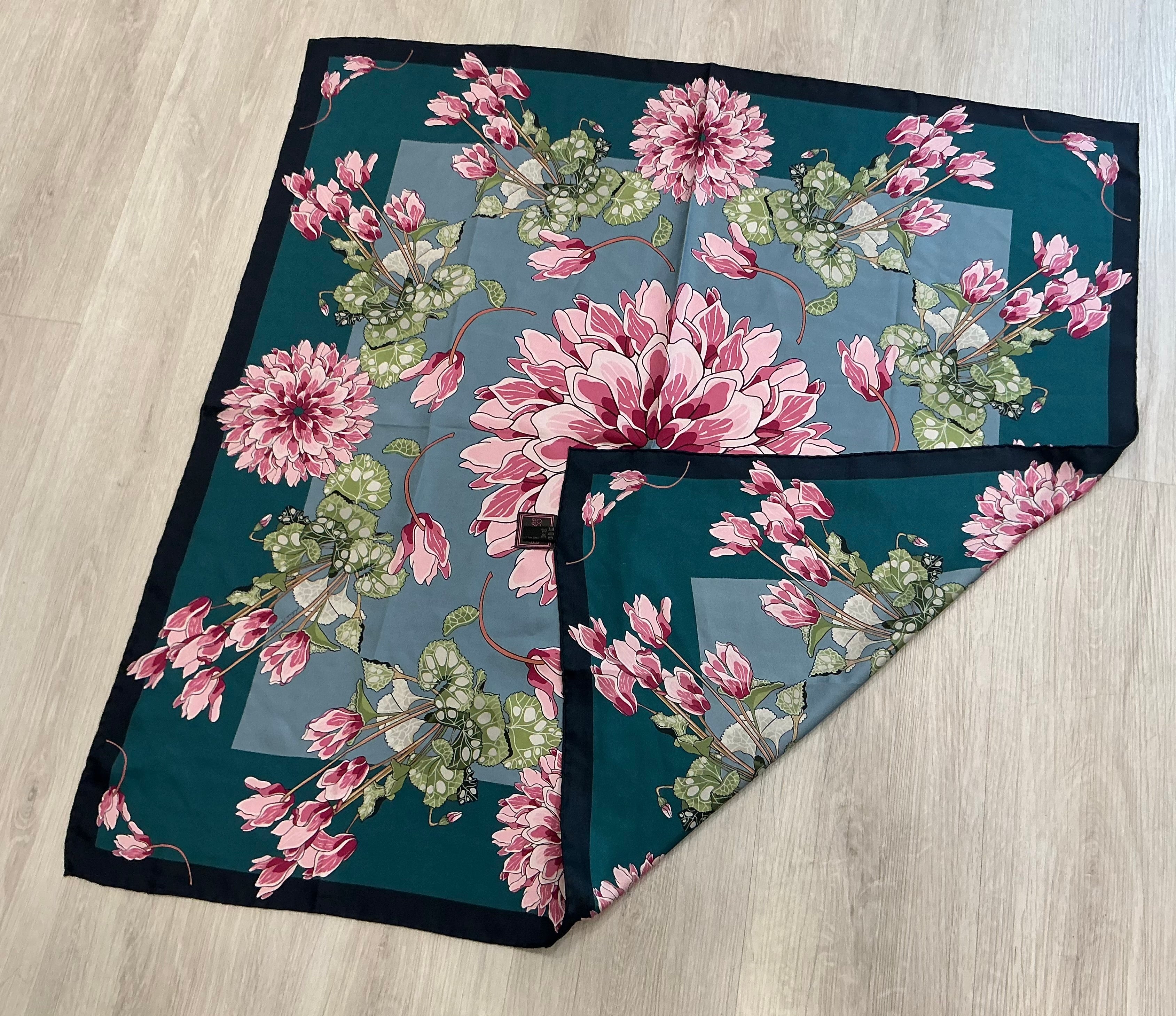 Franco Ferrari Foulard in Seta 100%