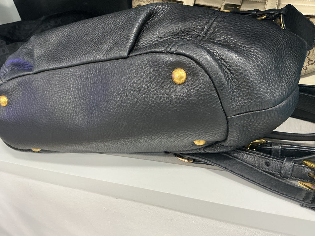 Prada Vitello Daino Hobo – Pelle Nera, Hardware Oro [Preloved]