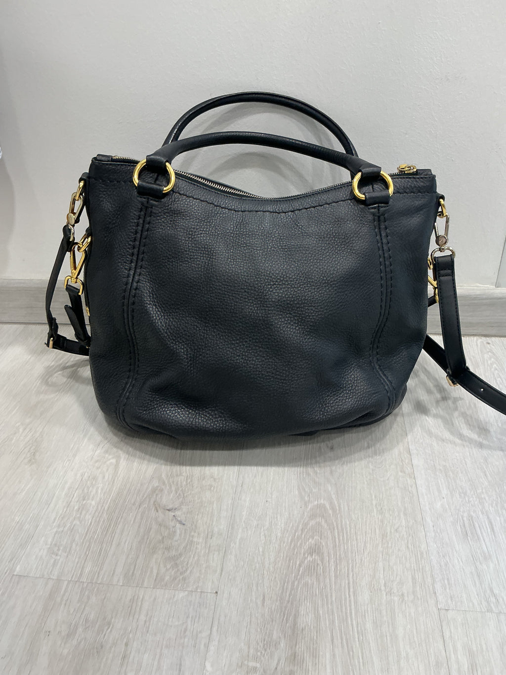 Prada Vitello Daino Hobo – Pelle Nera, Hardware Oro [Preloved]