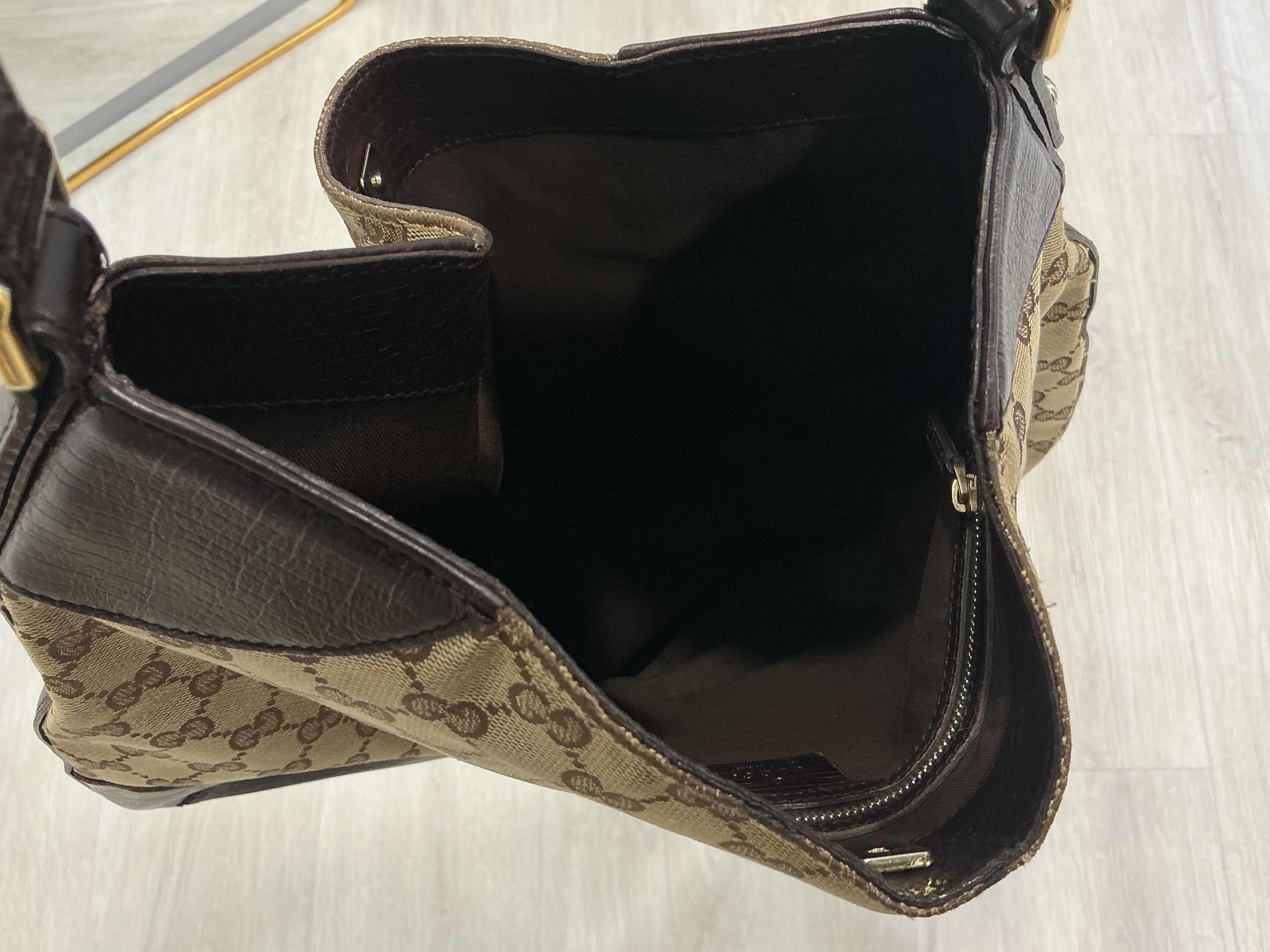 Gucci Hasler Hobo – Tela GG [Preloved]