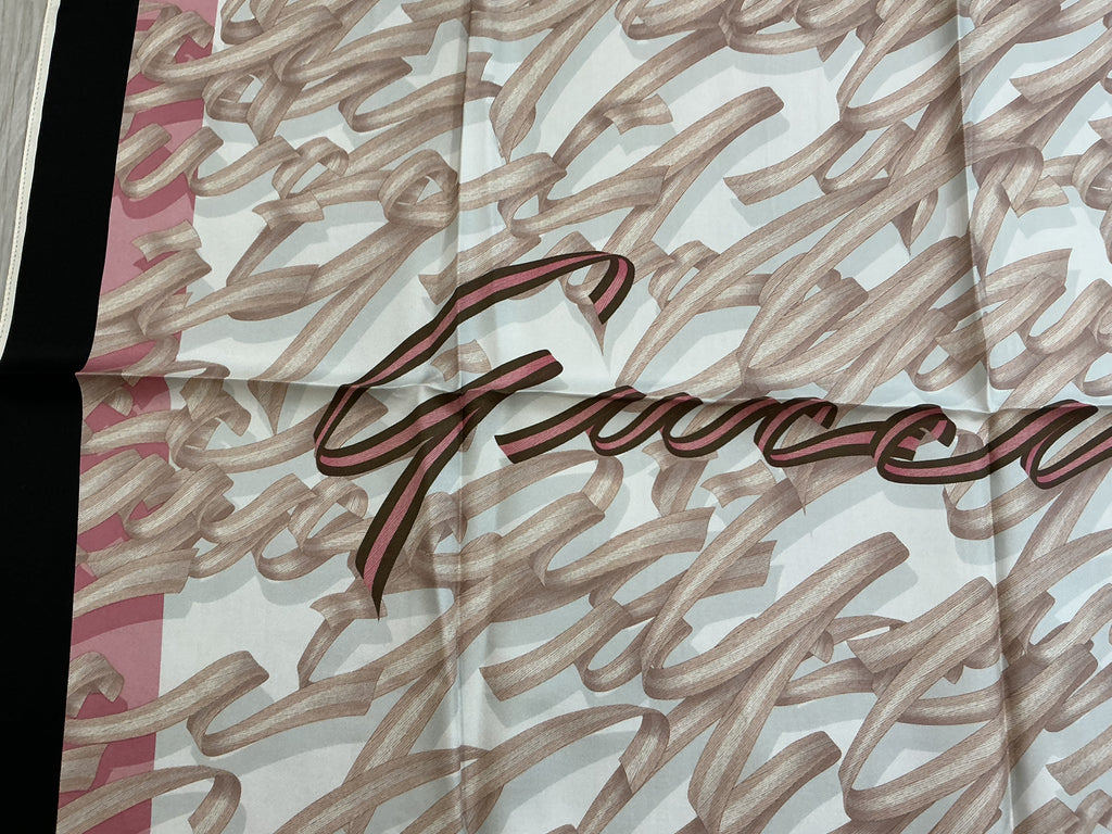Foulard Gucci in Seta 100% – Fantasia Iconica [Preloved]