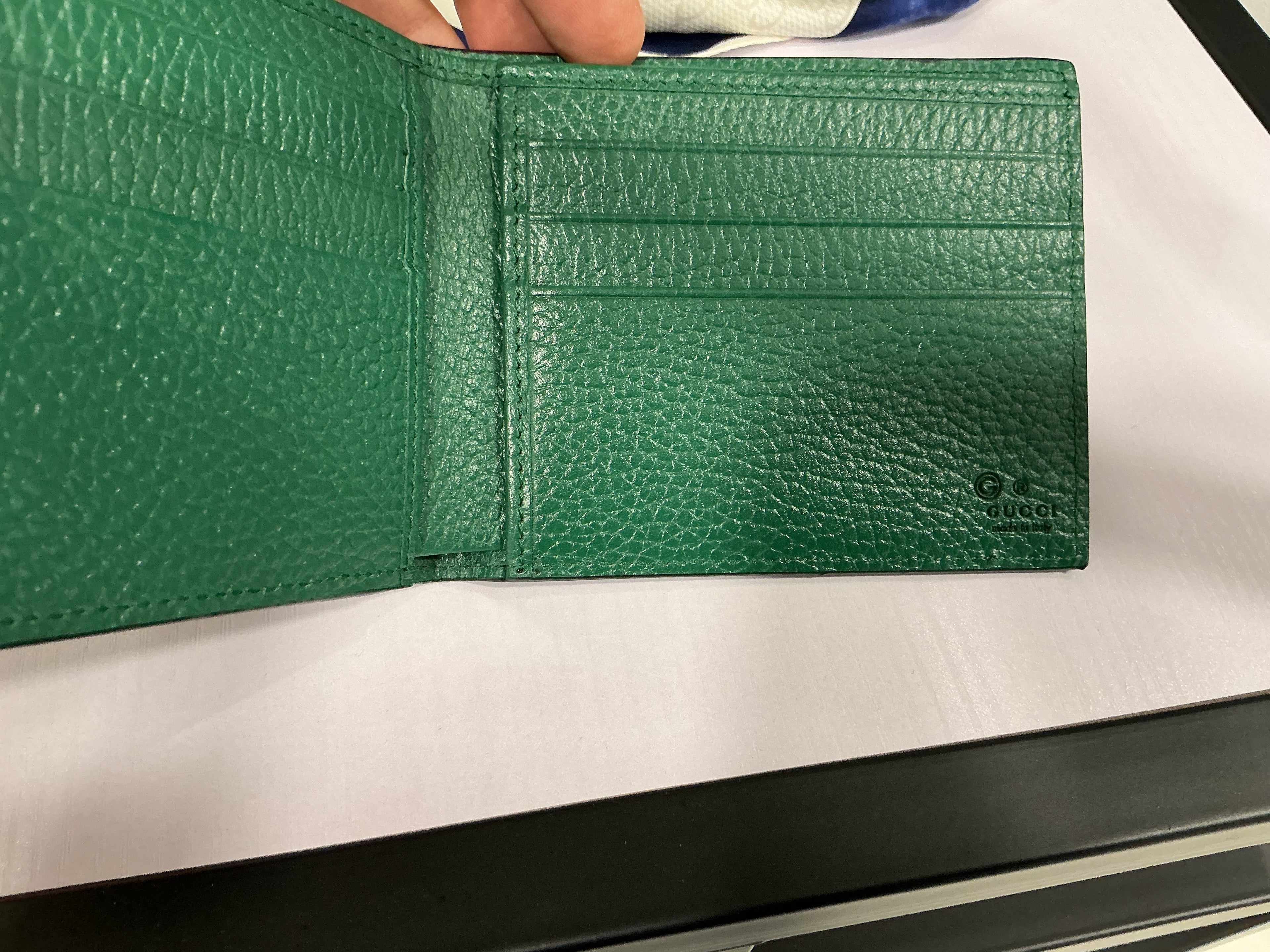 Gucci Interlocking G Portafoglio Bi-Fold – Pelle Martellata [Preloved]