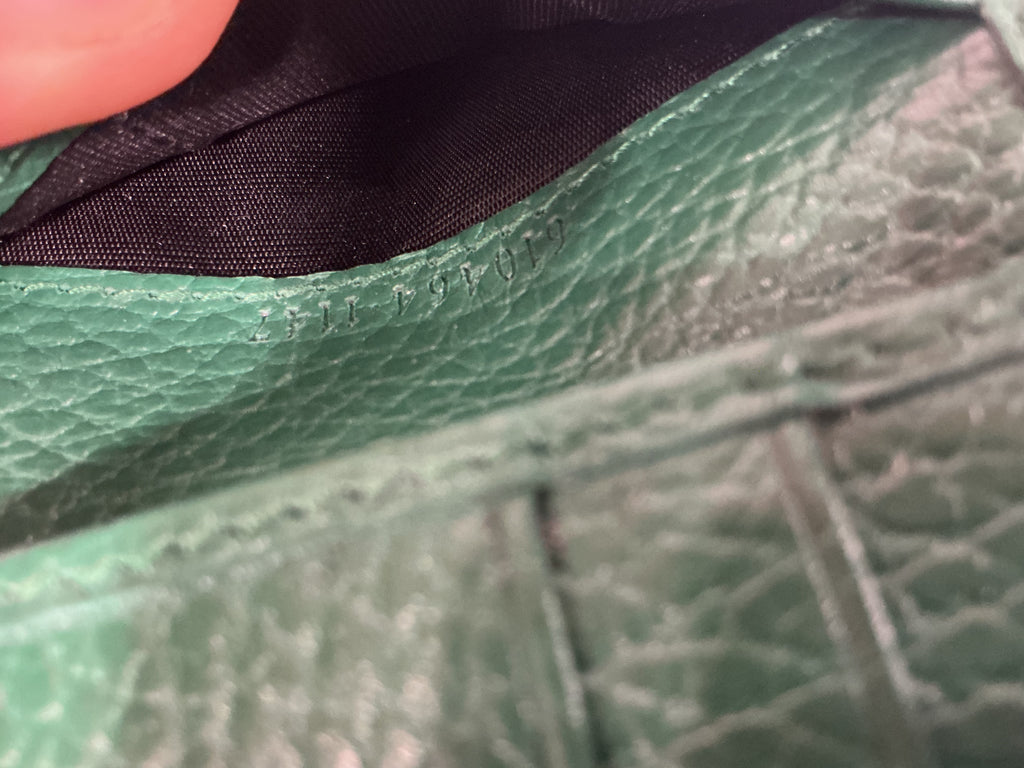 Gucci Interlocking G Portafoglio Bi-Fold – Pelle Martellata [Preloved]