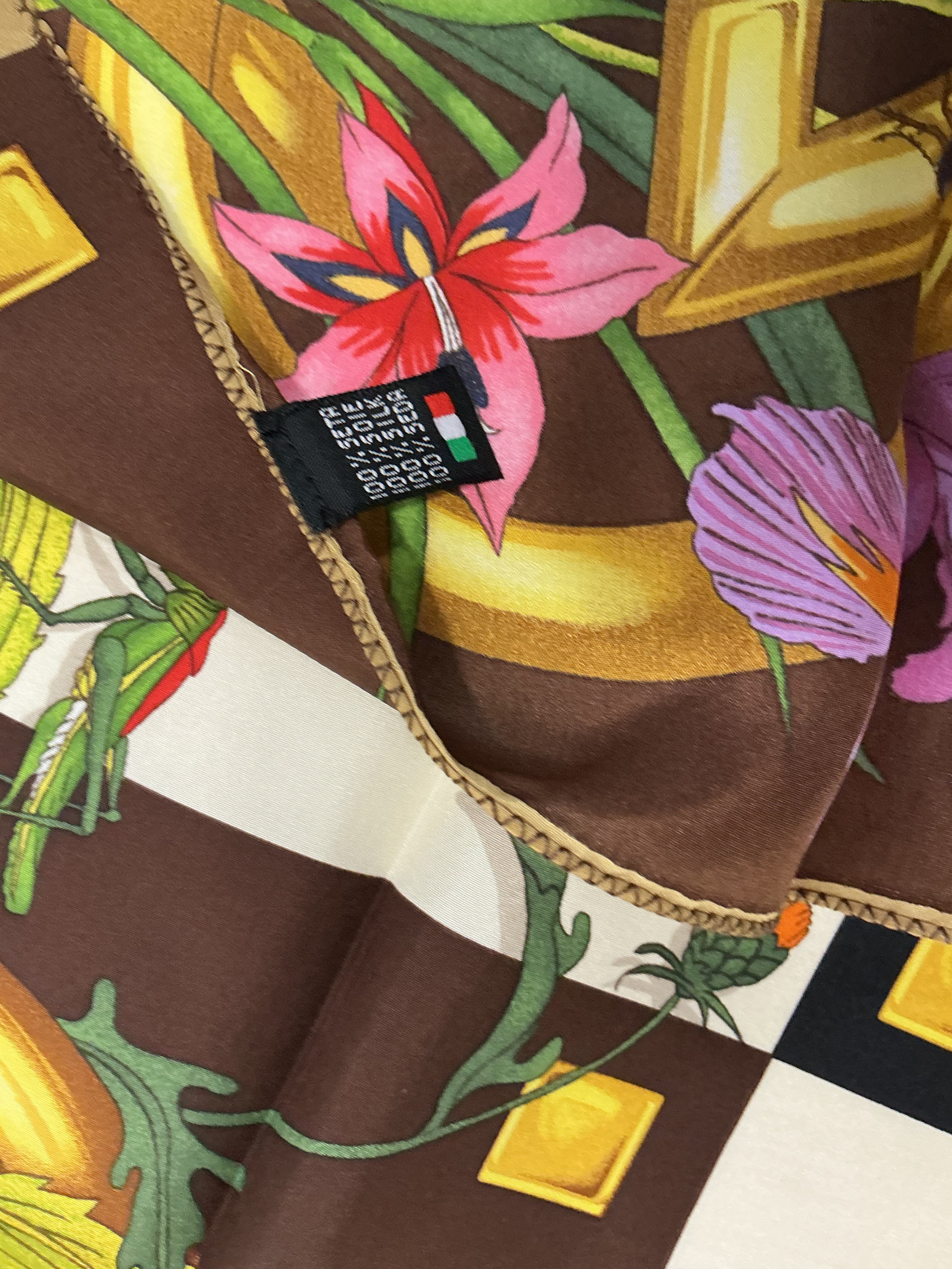 Foulard Gucci in seta [Preloved]