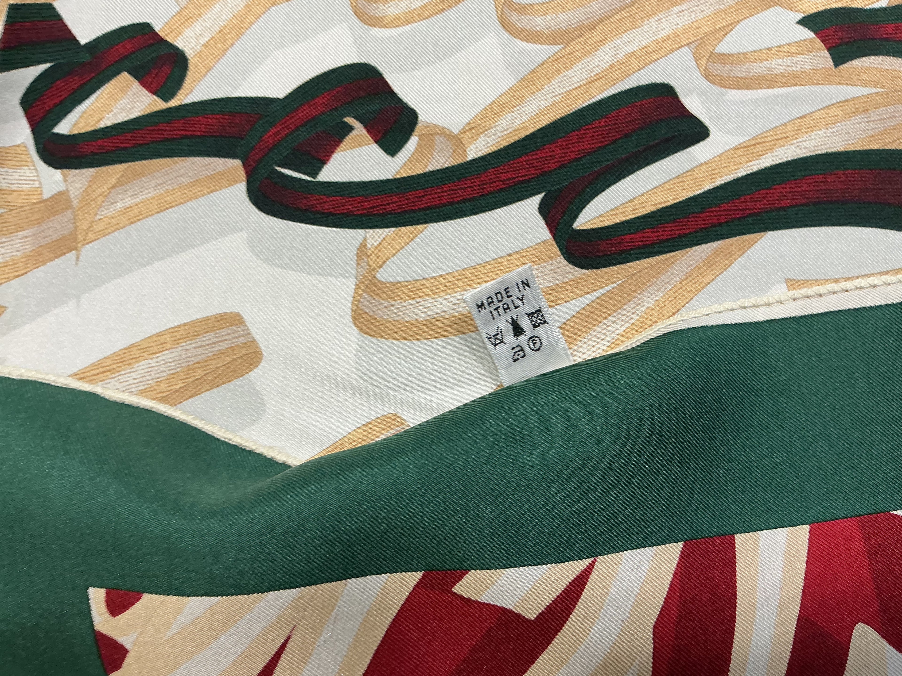 Gucci Foulard in Seta [Preloved]